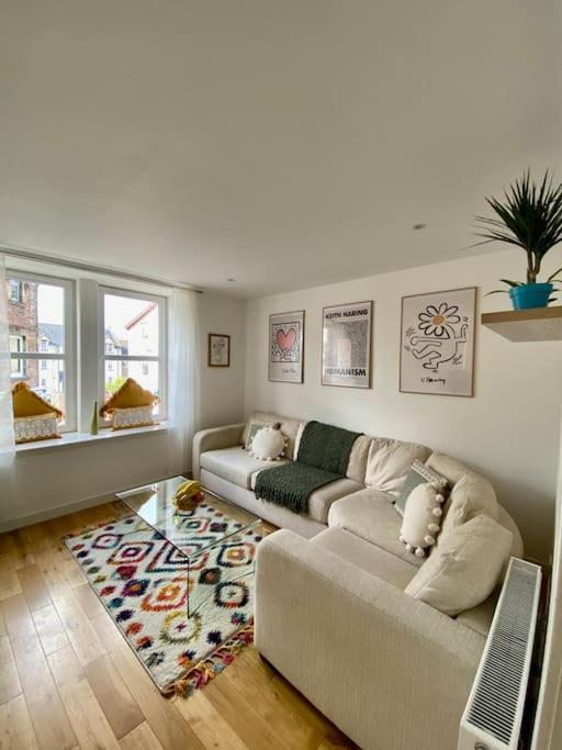 3-Bedroom Flat In The City Centre Next To The River Ness Ίνβερνες Εξωτερικό φωτογραφία