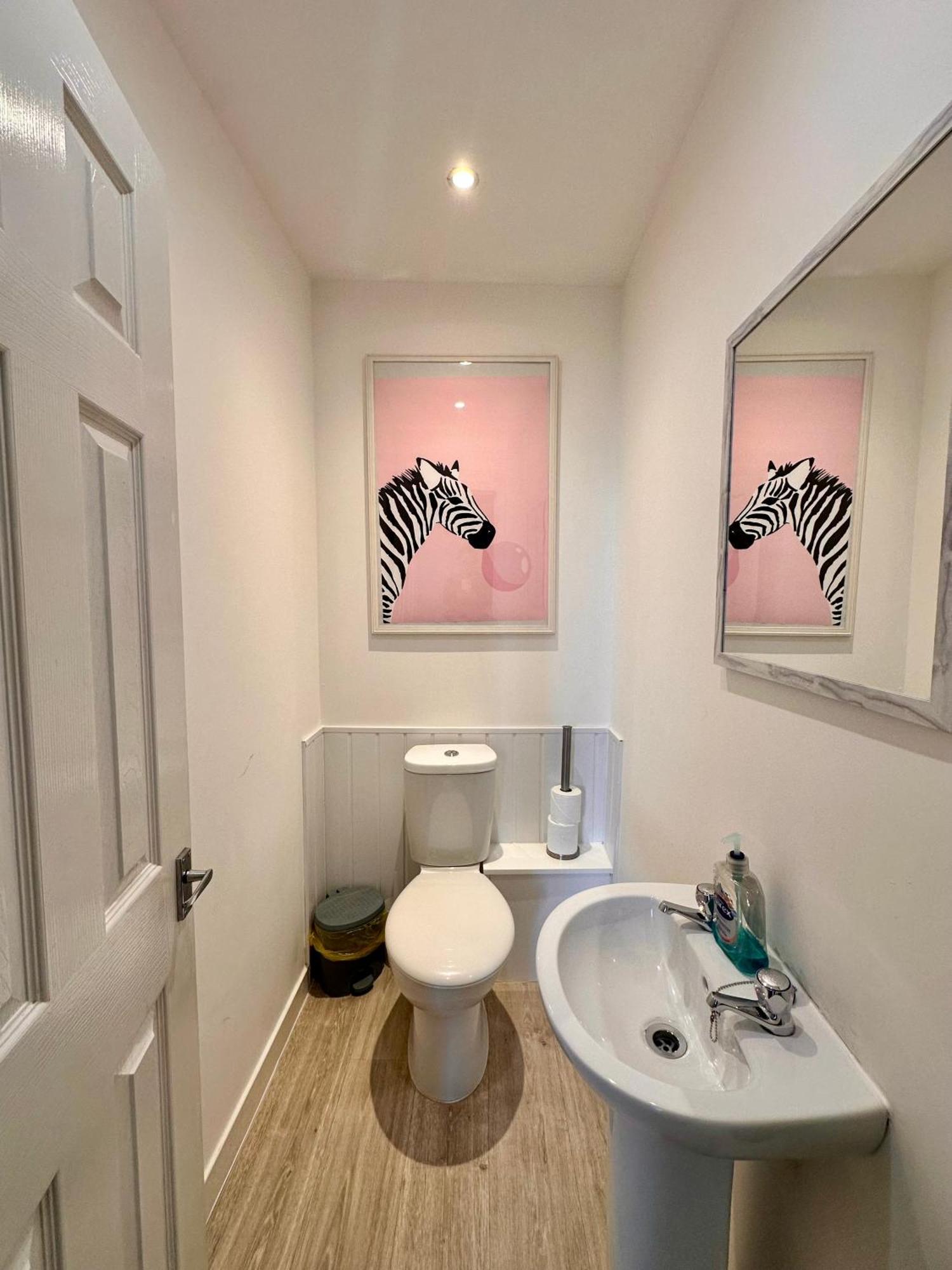 3-Bedroom Flat In The City Centre Next To The River Ness Ίνβερνες Εξωτερικό φωτογραφία